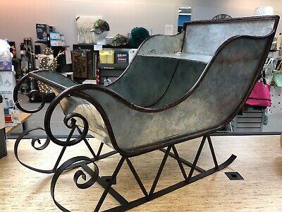 Christmas-Santas-Metal-Galvanized-Sleigh-Silver-Mantel-Table