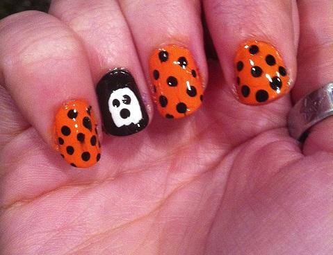 Halloween nails - ghost