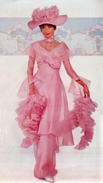 Audrey-as-Eliza-Doolittle-audrey-hepburn-30467883-337-600