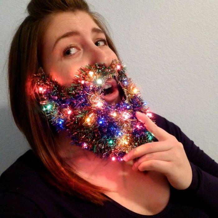 joke-funny-photo-Christmas-lights-beard