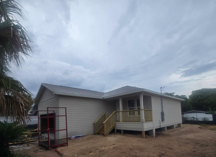House Update Exterior needs paint