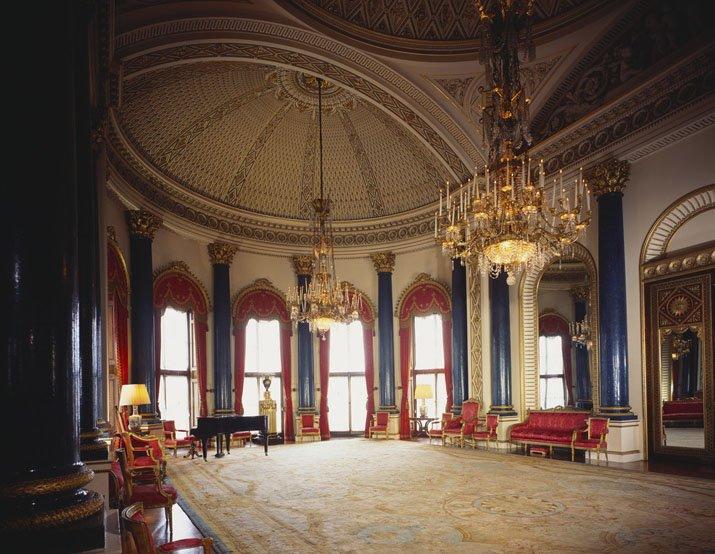 Inside-Buckingham-Palace-Music-Room